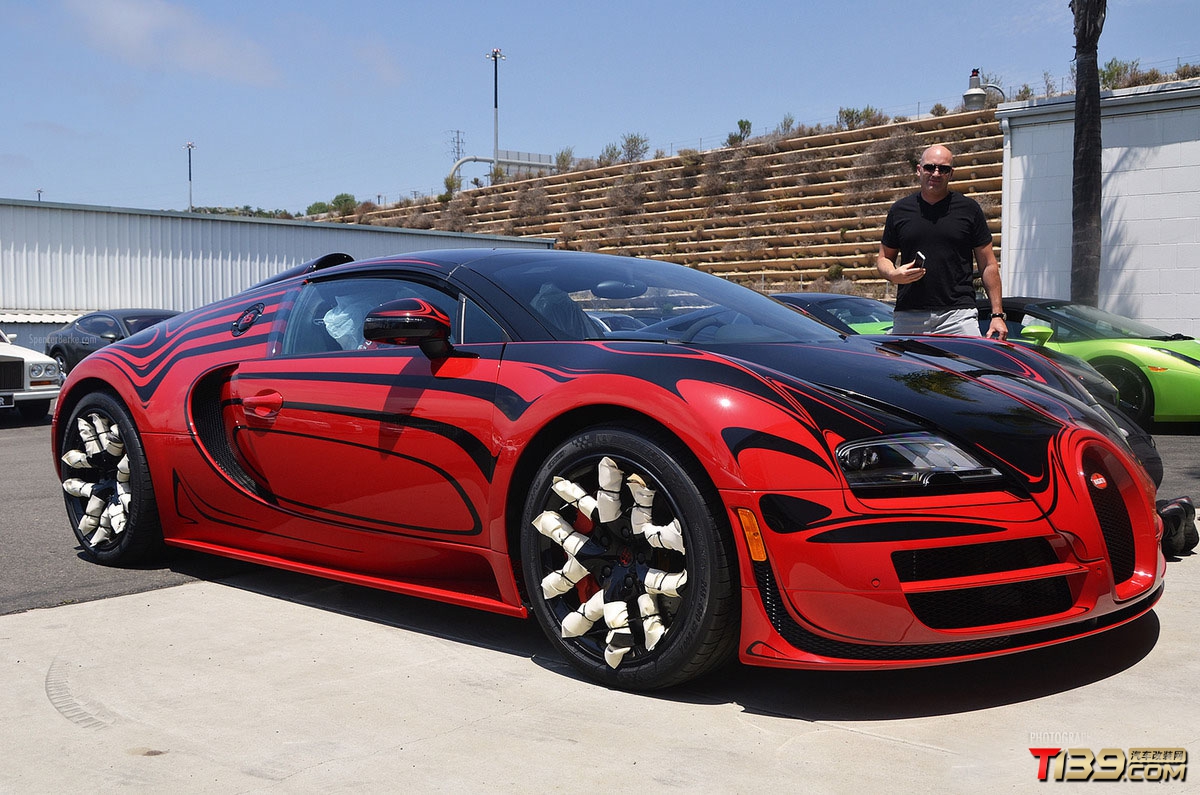 特殊红黑配色 : 布加迪威龙grand sport vitesse l"or rouge 现身