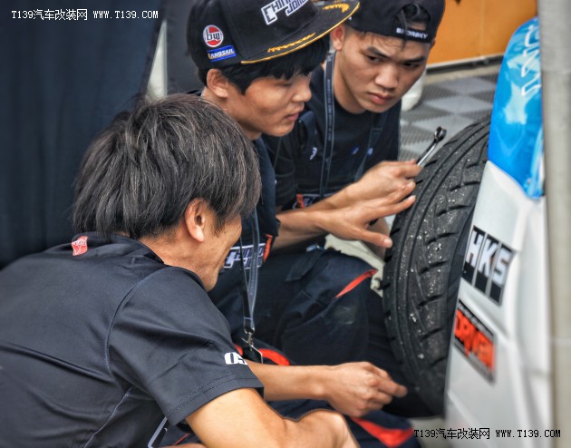 遇到挫折不气馁 D1飘移赛上CHINITO JDM 车队