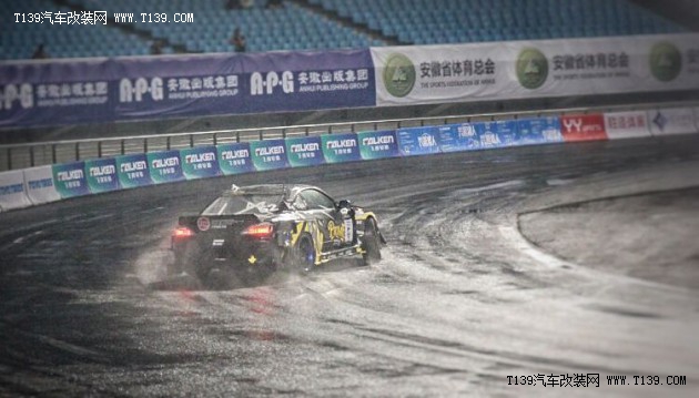 遇到挫折不气馁 D1飘移赛上CHINITO JDM 车队