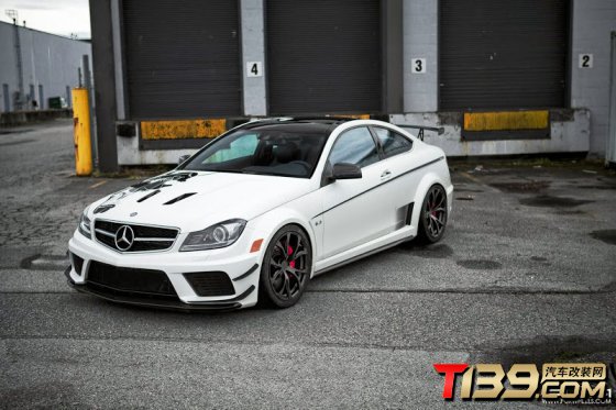 蛮横狂暴分子改装奔驰c63 amg coupe blackseries